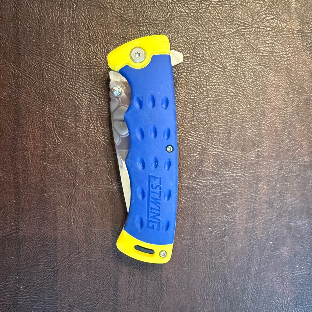 NWOT Estwing Blue and Yellow Folding Knife